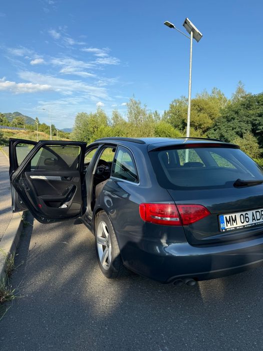 Vand audi A4 B8 An 2010 euroa 5 motor 2.0 Tdi 143 cp