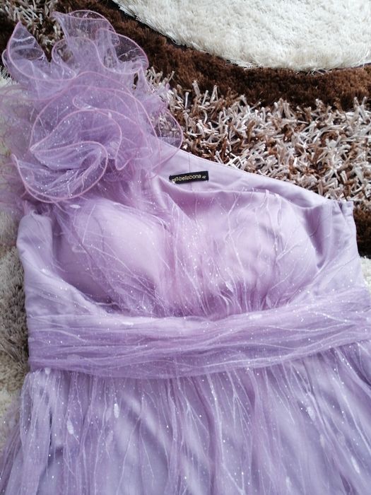 Vând rochie deosebita