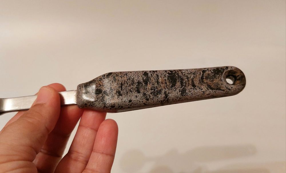 Роликовый нож для теста