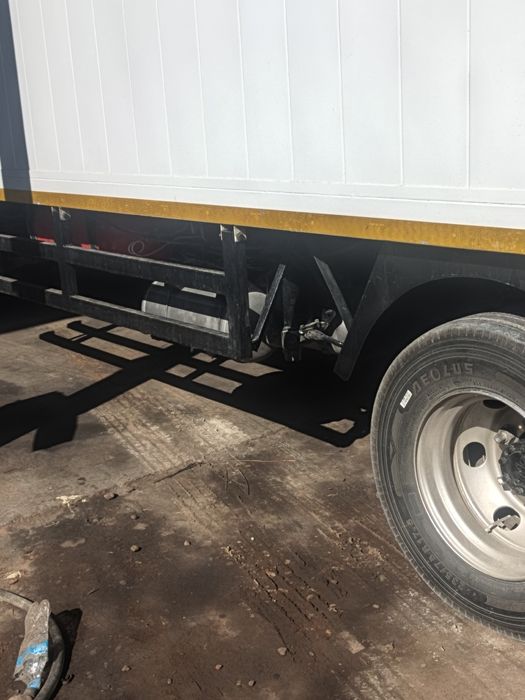 Isuzu 10 ton mator uzb variant