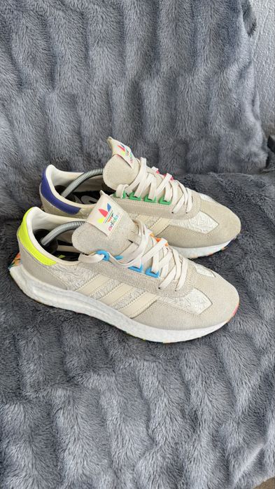 ADIDAS Retropy E5 Pride, 42 2/3