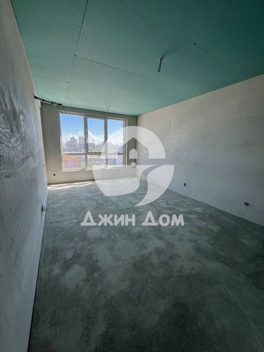 Двустаен апартамент с ПАРКОМЯСТО и ГЛЕДКА МОРЕ в Смокините 2, Бургас