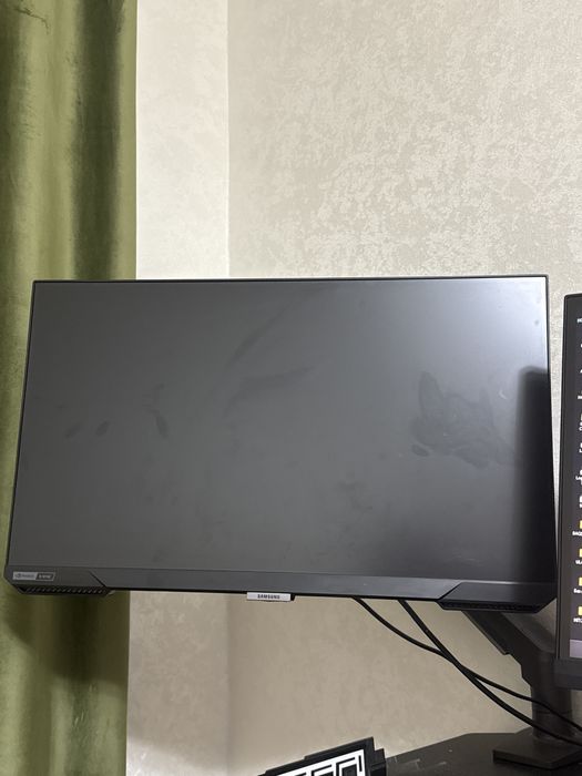 Продам моник Samsung Odysseyg4