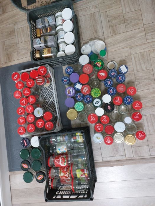 продам банки с крышками