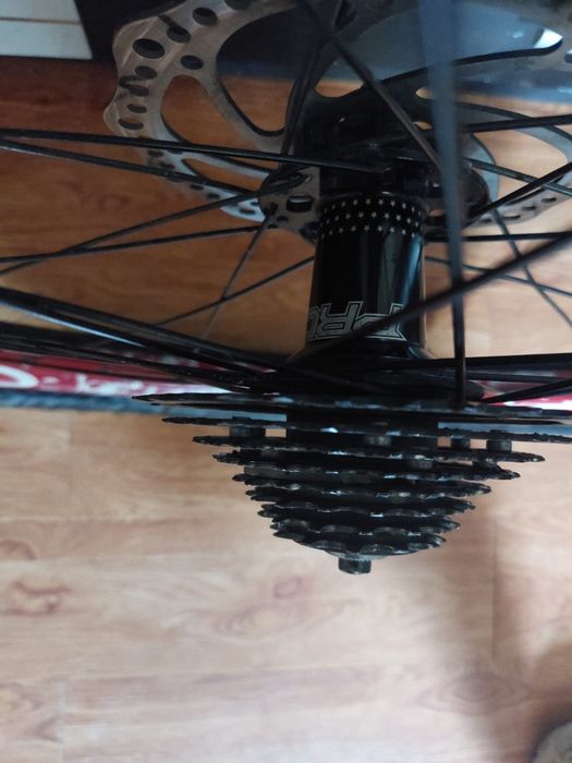 Vând roată spate 26 Mavic Deemax,butuc  Hope  pro 7