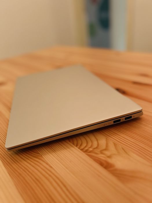 Asus Vivobook S15 - Вграден AI, 2025г.