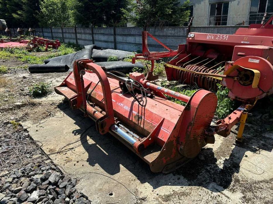 Tocătoare agricolă Kuhn VKM 280