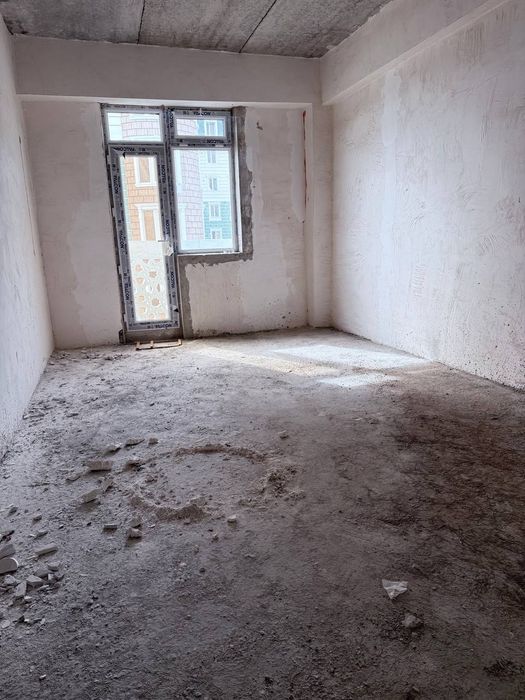 Тинчлик Плаза Хон Сарой доми 1 хонадик квартира сотилади