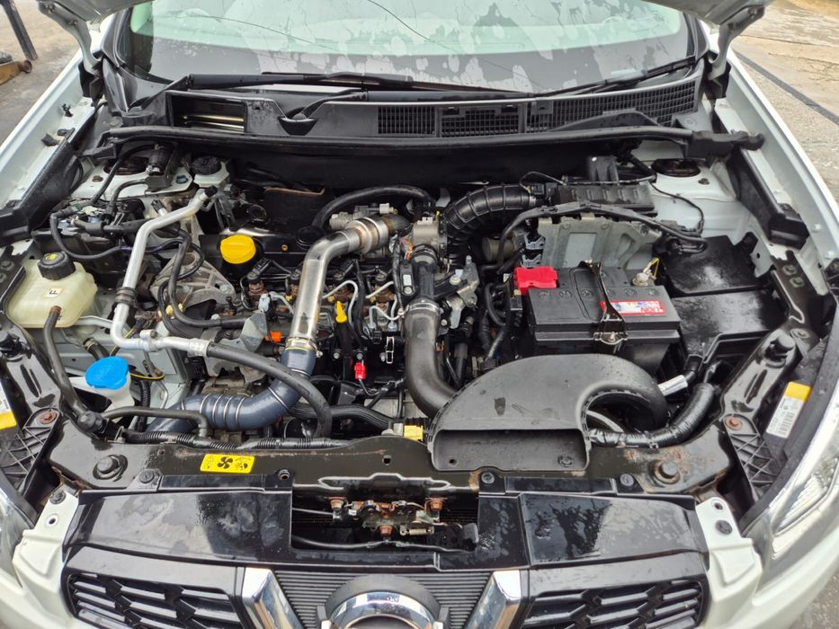 Dezmembrez Nissan Qashqai 1.5