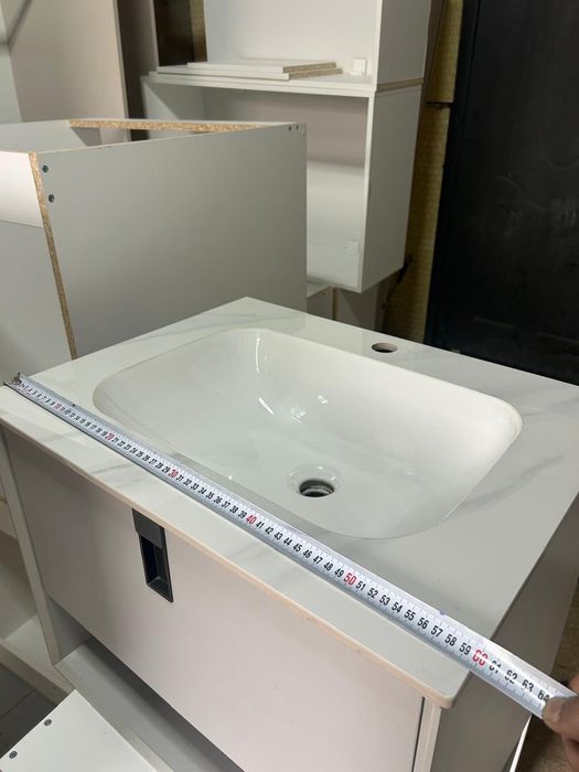 Тумба с раквиной