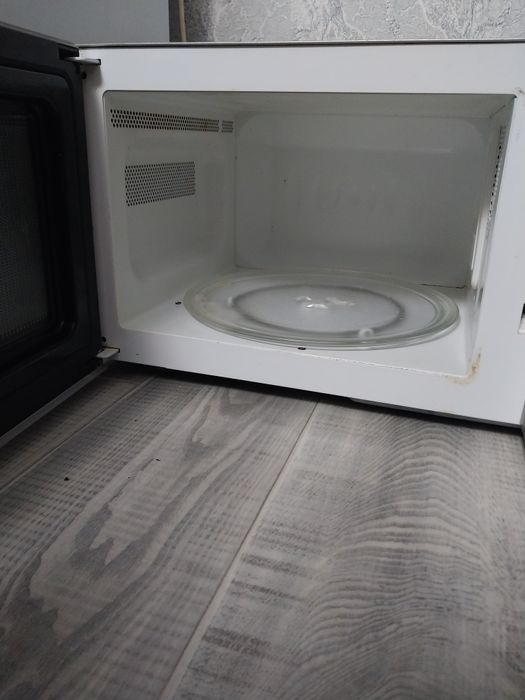 Продам срочно микроволновку