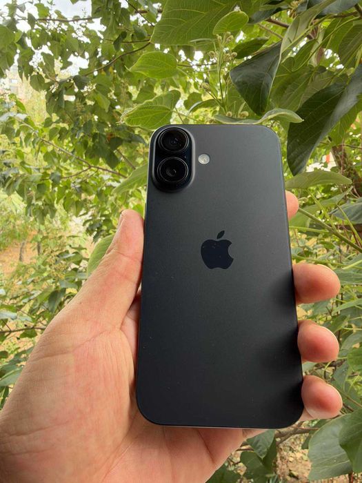 Iphone 16 black 128 gb