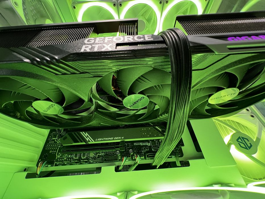 RTX 4080 SUPER Gaming OC 16G