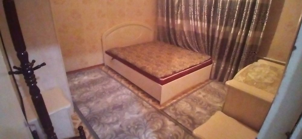 Продам квартиру 3/4/4 метроТинчлик 77серия кирпич