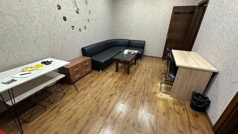 Продается офис(коммерция) в Яшнабадском районе. Лисунова