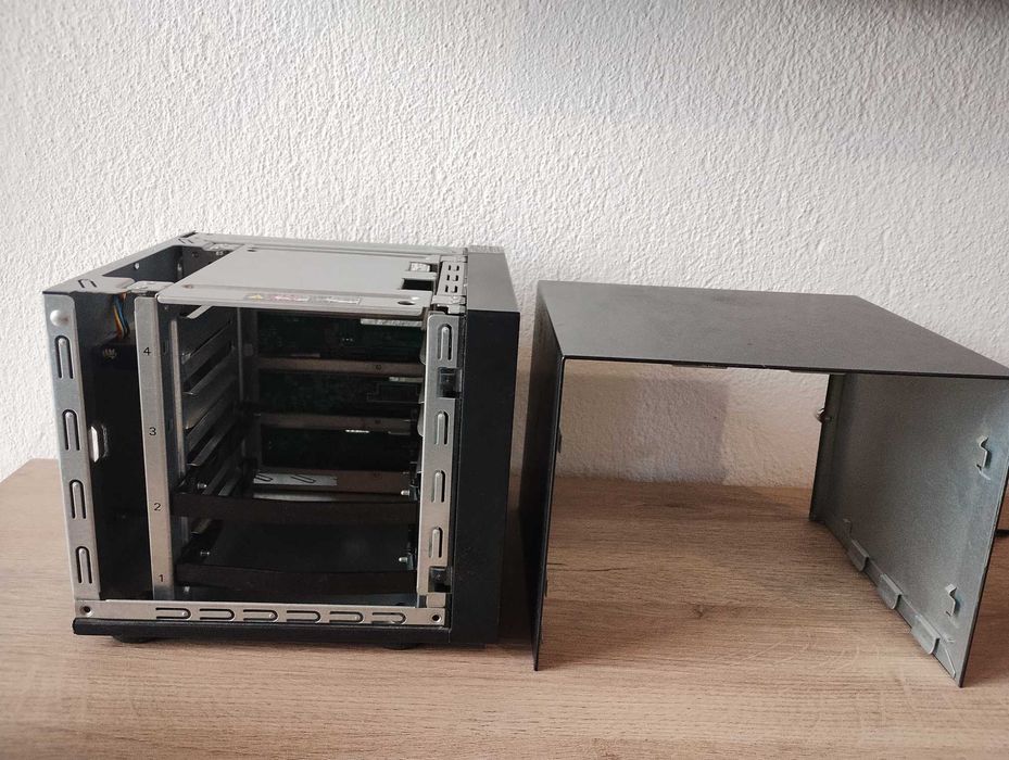 Lenovo ix4-300d NAS server