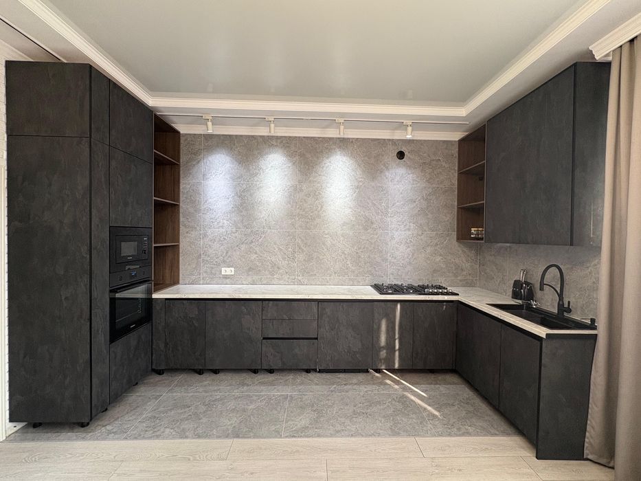 Кафельщик - ремонтник. Работы под ключ.