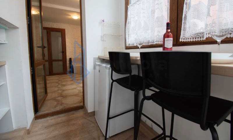 Дава се под наем Едностаен апартамент в София, Център - 30 кв.м за 370 € - Снимка #4