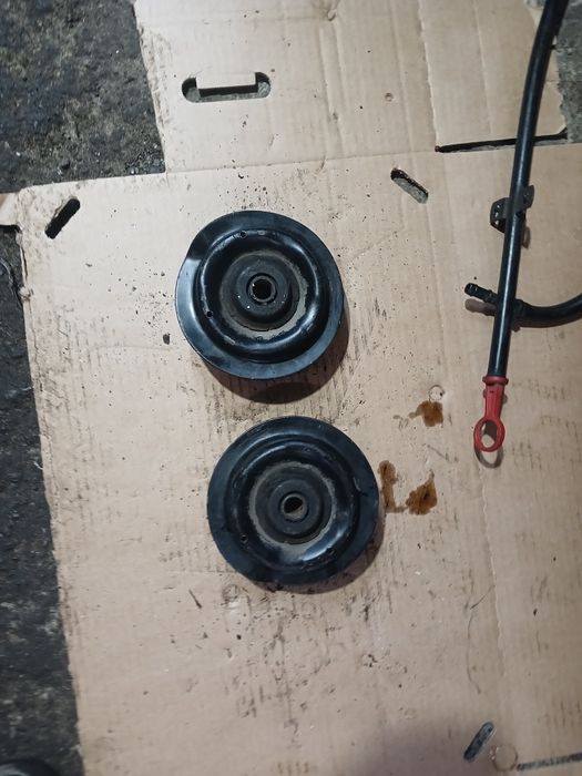 Передние Чашки БМВ Е34