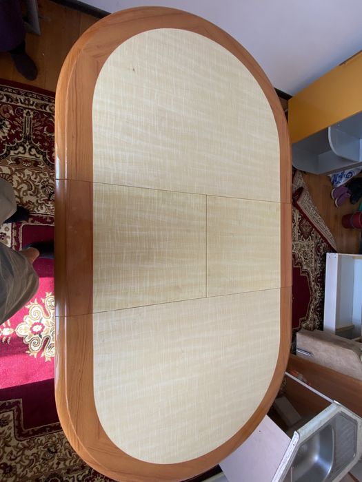 Продам стол в хорошем состоянии