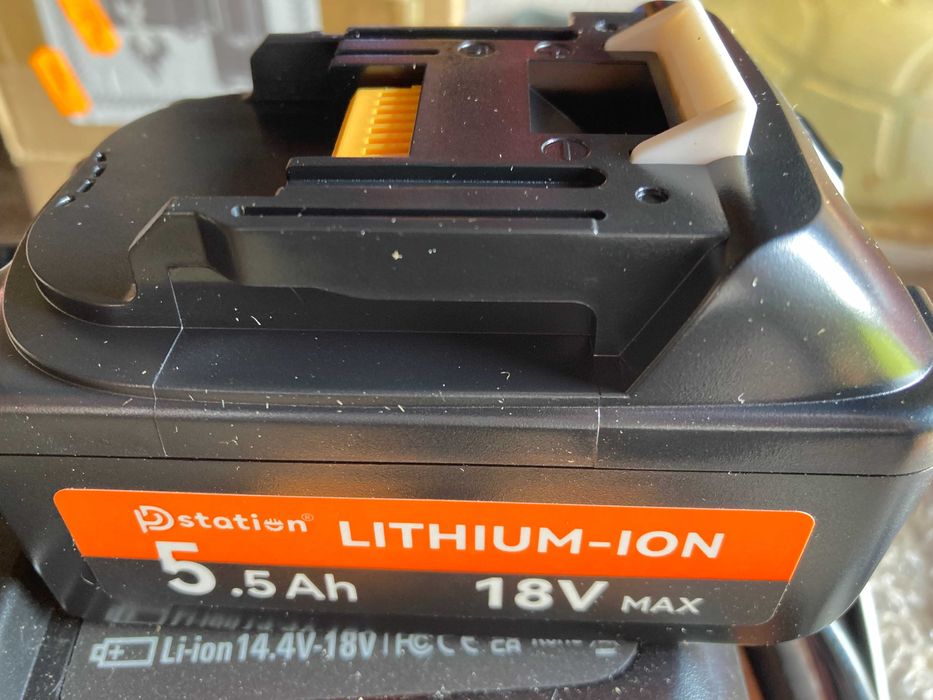 Incarcator MTC 2003 - Compatibil Makita  + Acumulatori