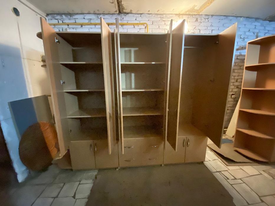 Стенка,шкаф с полками