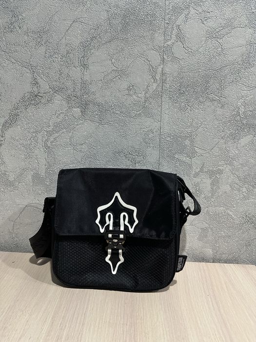 Продается барсетка Trapstar