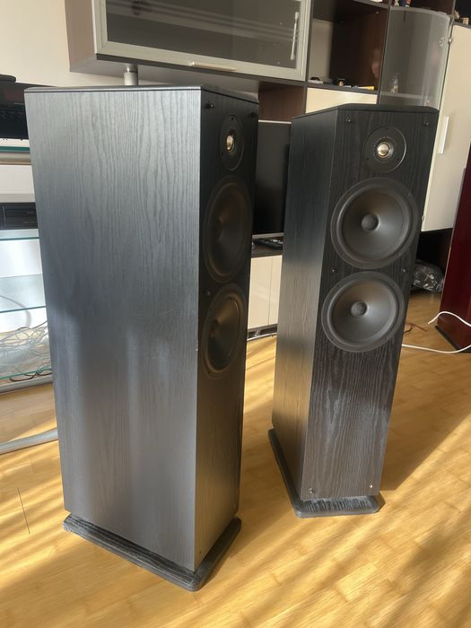 Boxe de podea Polk Audio RT16
