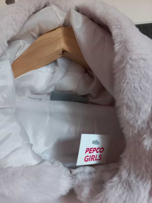 Пухкав суичър, Пепко