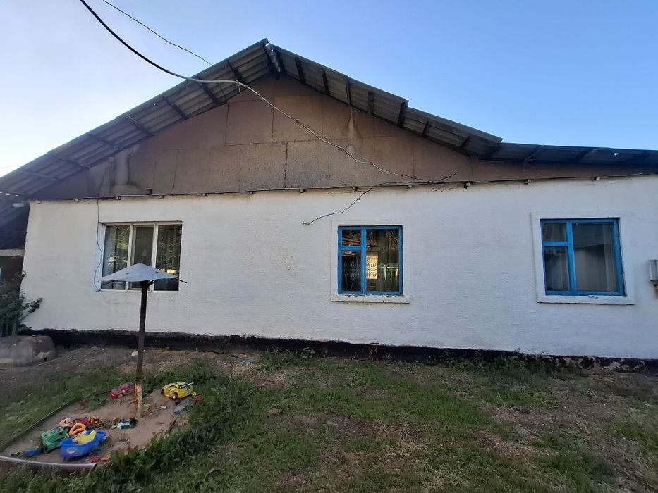 Продам дом в середине состаяние