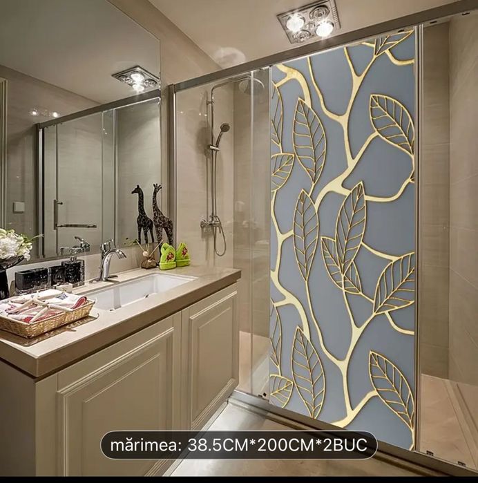 Vând tapet autocolant