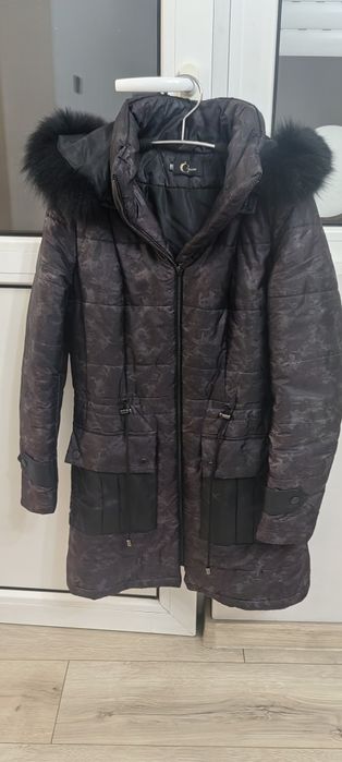 Яке с качулка и пух