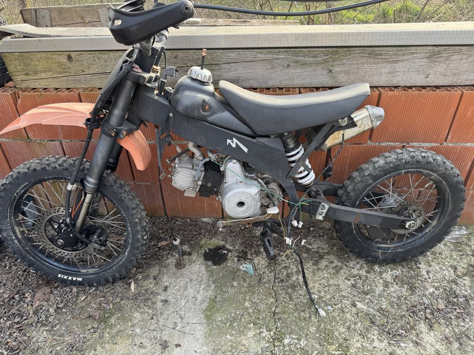 Cross 125cc.
