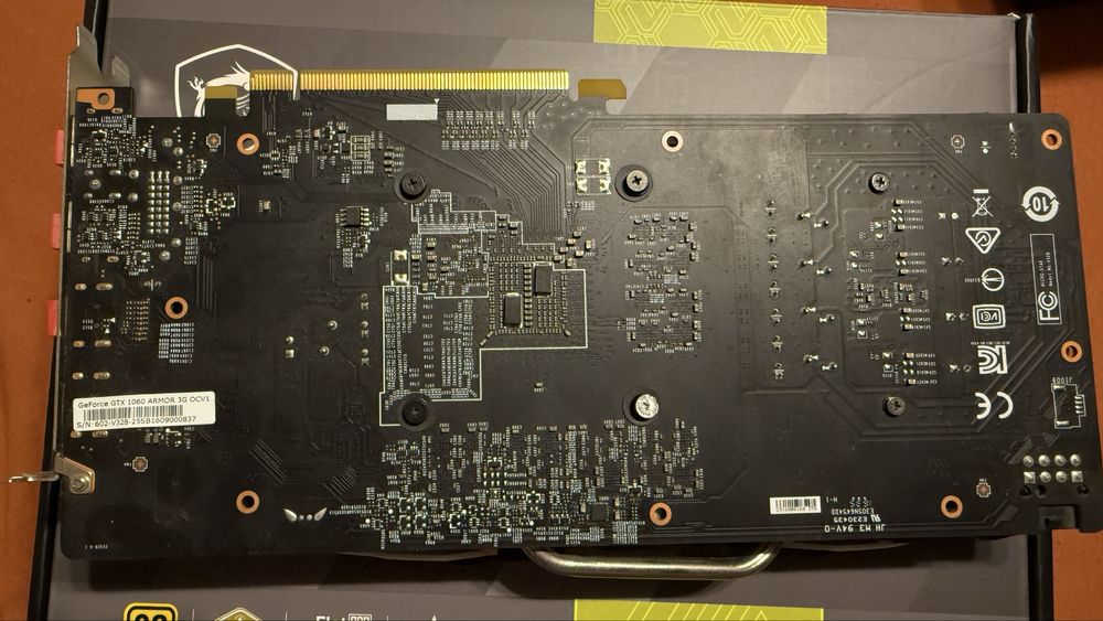 Placa video MSI GeForce GTX 1060 Armor OCV1 3GB GDDR5 192-bit