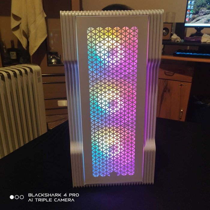 Компютър за лек гейминг и сърфиране райзен 5 1600