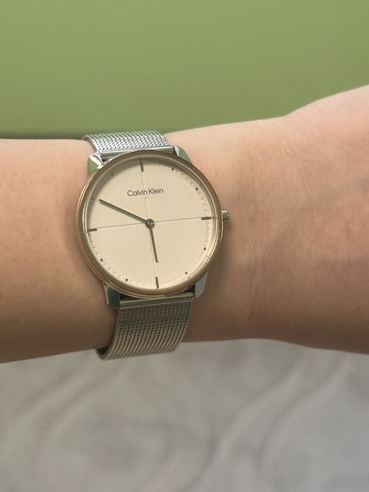 Дамски сребрист часовник Calvin Klein
