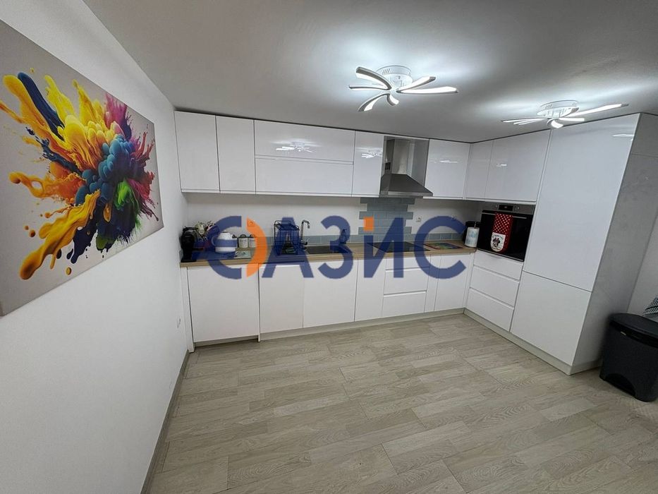 Продава се Тристаен апартамент в Свети Влас - 83 кв.м за 769 €/кв.м - Снимка #11