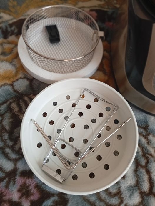 Мультиварка. В отличном состоянии