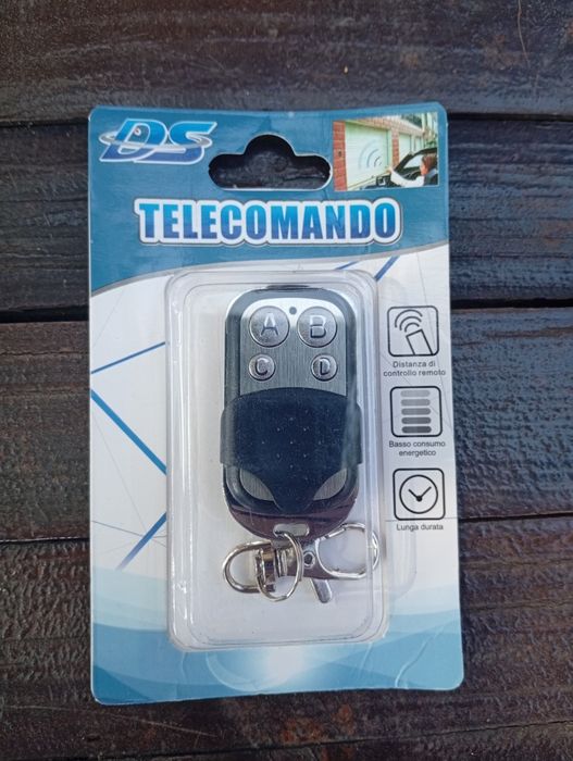 Telecomanda poartă automata