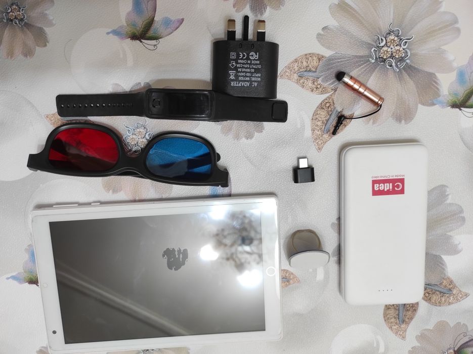 C idea planshet. 4/128 Gb Model CM830