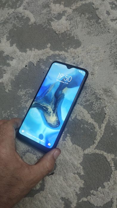 Redmi 7 sotiladi