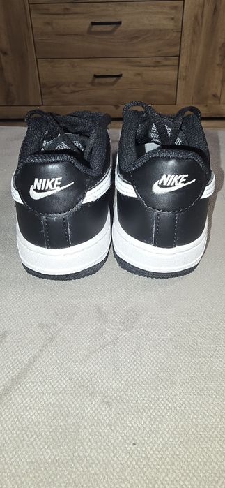 Nike Air Force 1 LV8 2