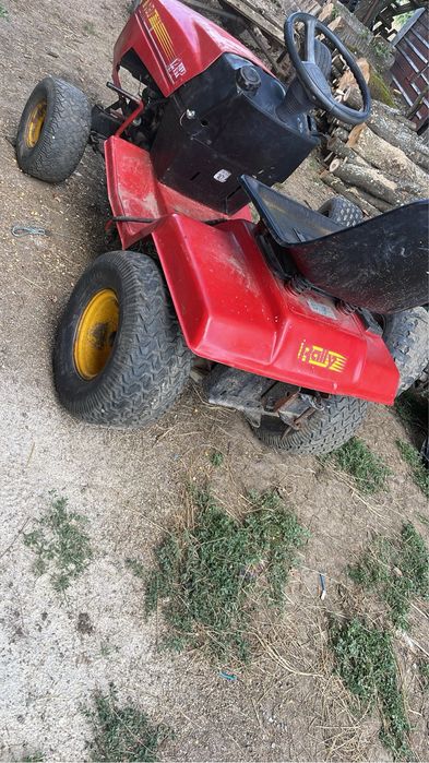 Vand tractoras fara cositoare