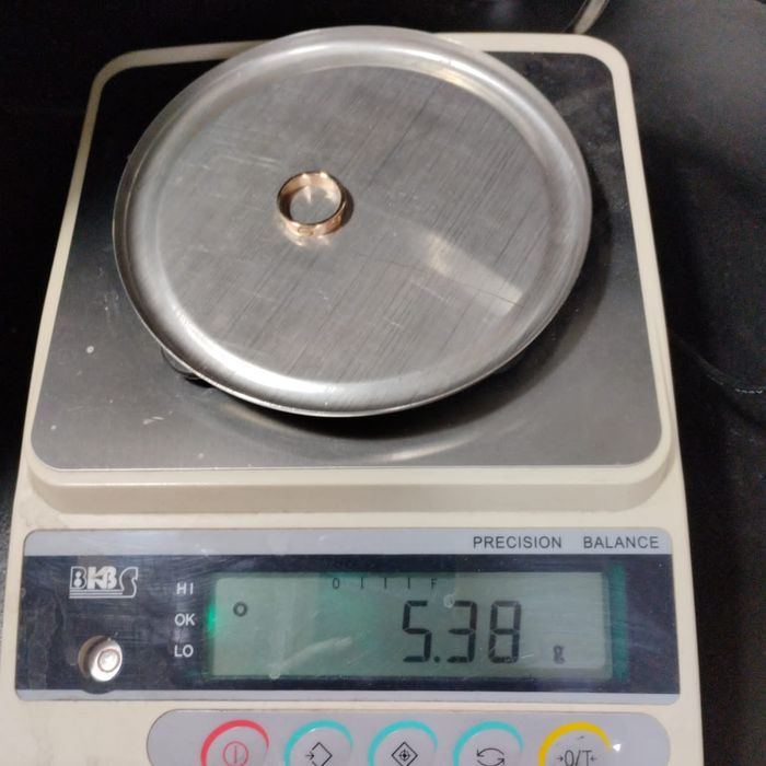 Продам кольцо золотое