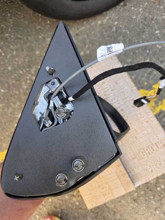 Oglindă dreapta duster 2023 rabatabi electrică/camera/unghi mort