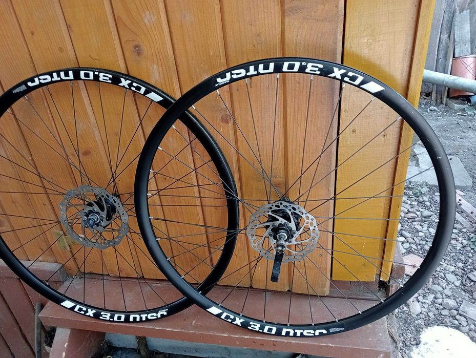Set roți  29 Specialized thrue axle rulment  Set roti 28 Cannondale frana disc Roată față 28 dinam Roata Mavic rulmenti