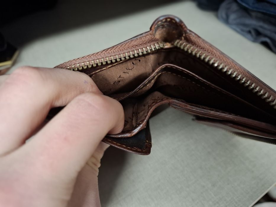 Портфейл Портмоне