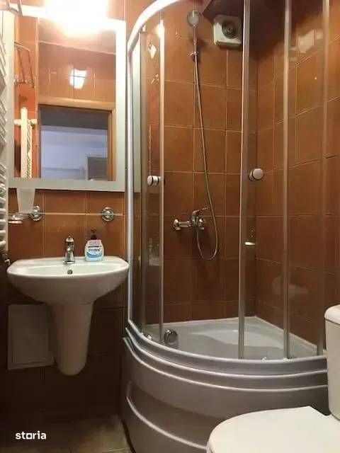 Universitate metrou 4min-Calea Victoriei