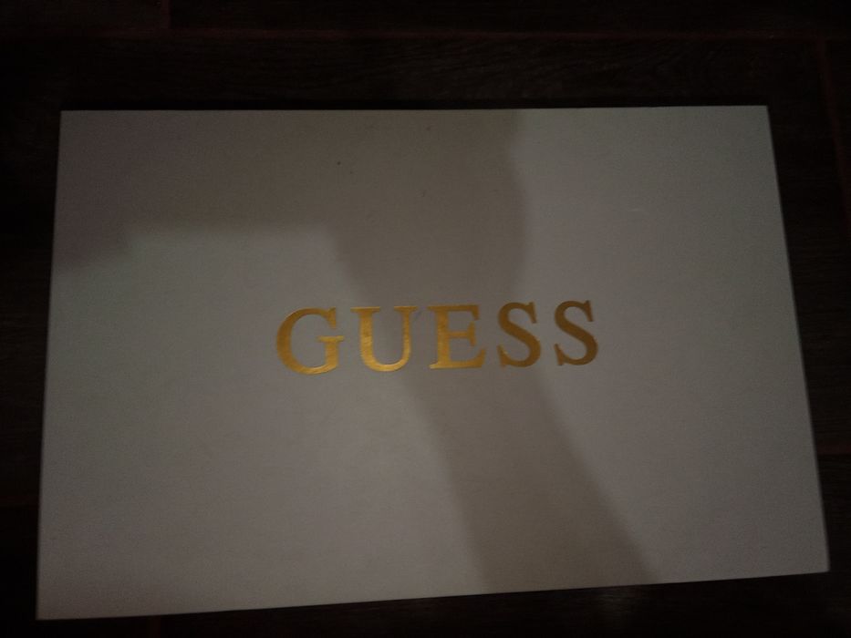 Adidasi/Tenisi GUESS