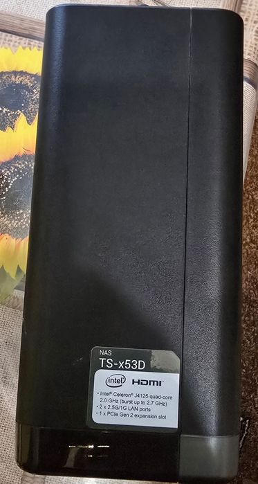 Мрежови диск (NAS) Qnap TS-253D-4G, 8GB DDR4